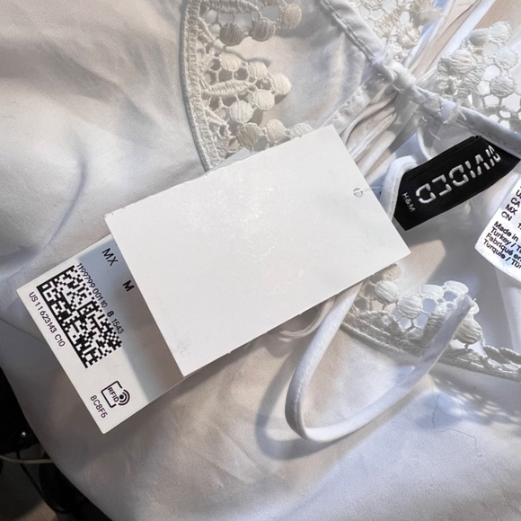 NWT H&M Divided Lace Trimmed White Poplin Top Size Medium White - Picture 9 of 10